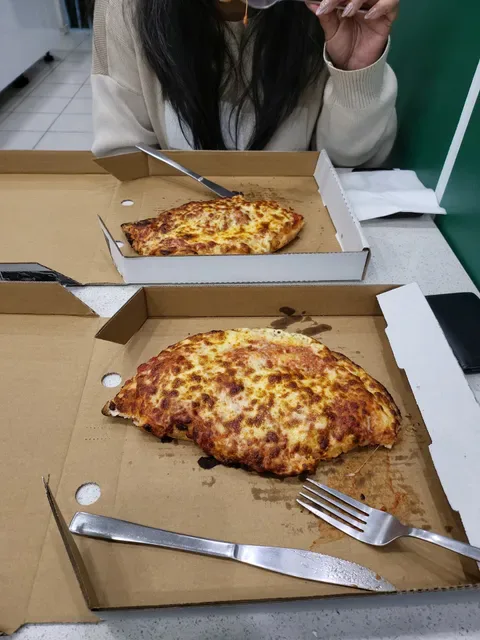 Scroogy's Pizza