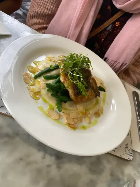 Seasons Restaurant at Cloudehill