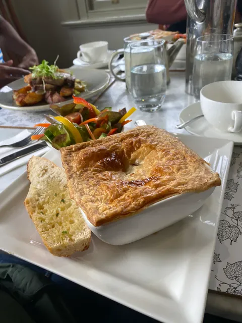 Seasons Restaurant at Cloudehill