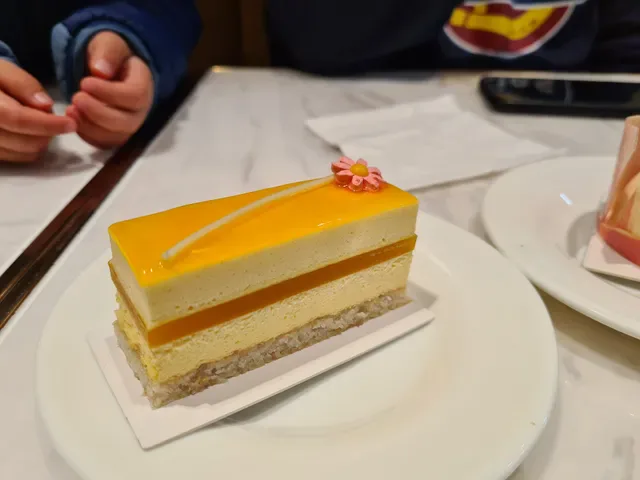 Selene's Chocolate Cafe