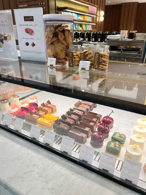 Selene's Chocolate Cafe