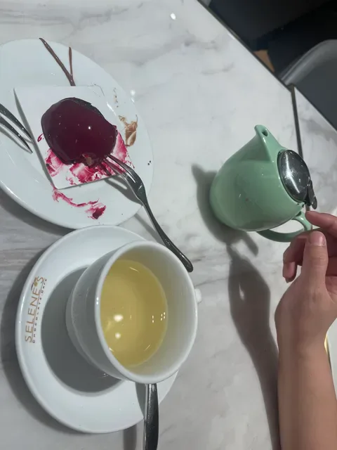 Selene's Chocolate Cafe