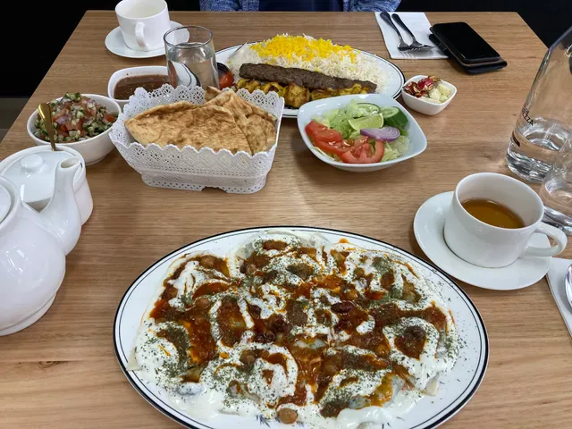 Shahkar Restaurant & Cafe
