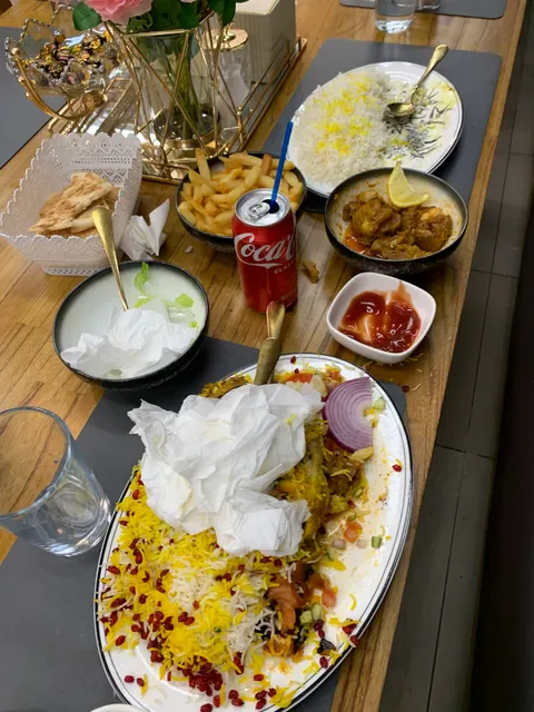 Shahkar Restaurant & Cafe