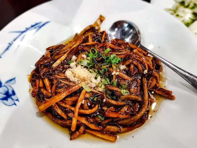 Shanghai Red