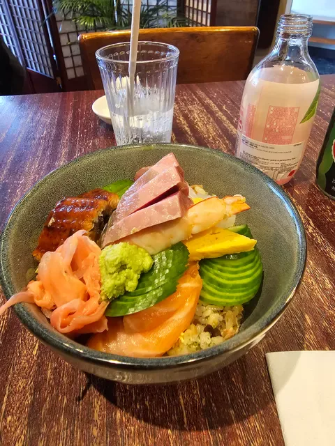 Shira Nui Japanese Restaurant