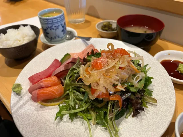 Shira Nui Japanese Restaurant