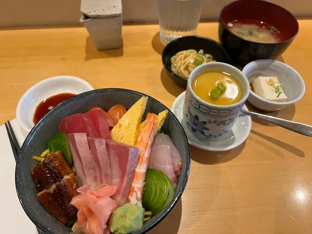 Shira Nui Japanese Restaurant