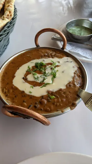 Shiraaz Indian Restaurant