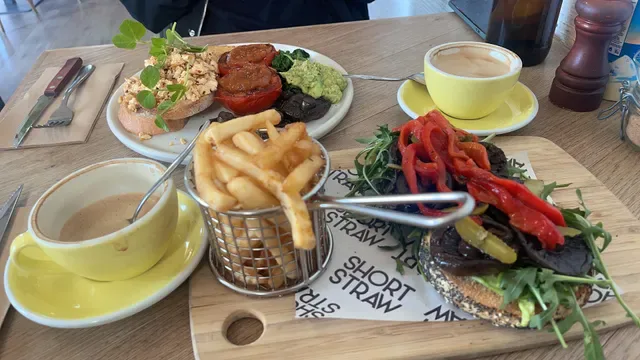 Short Straw Café