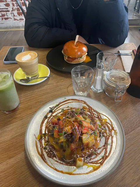 Short Straw Café