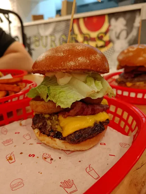 Sideshow Burgers Cranbourne