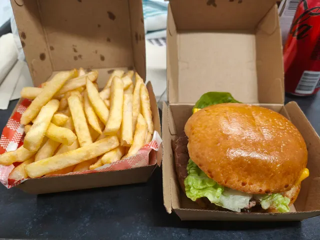 Sideshow Burgers Rosanna