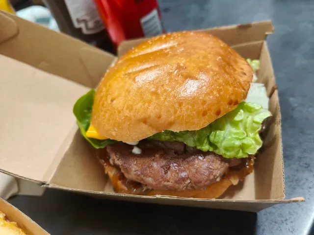 Sideshow Burgers Rosanna