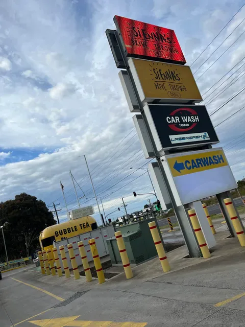 Sienna's Drive Thru