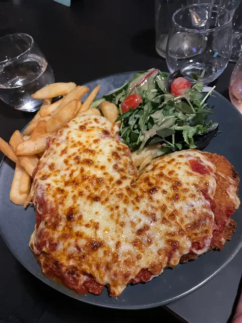 Sir Henry Barkly Hotel