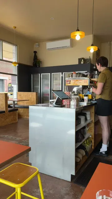 Skinnys Eatery