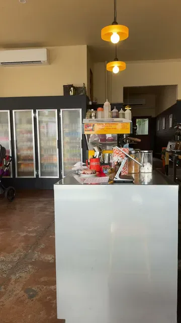 Skinnys Eatery