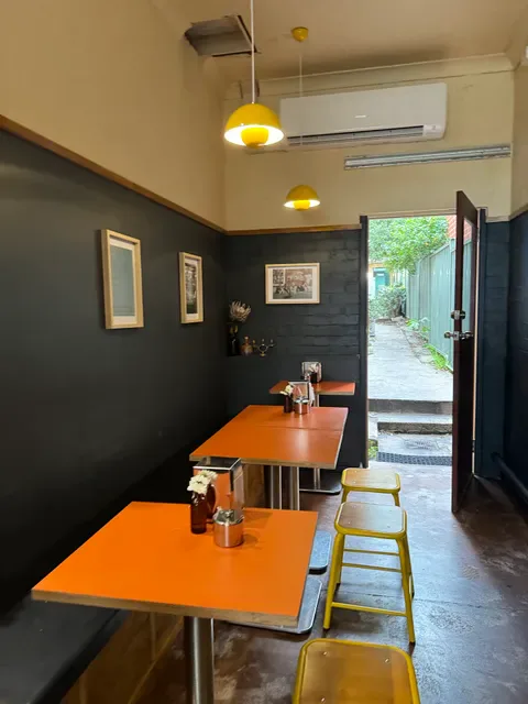 Skinnys Eatery