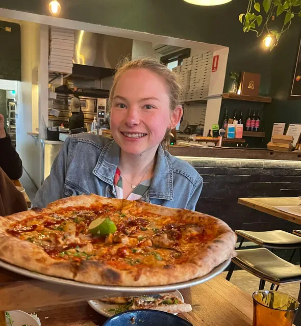 Small Print Pizza Bar