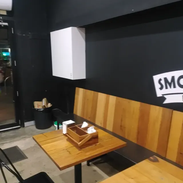 Smokin' Joe's Pizza & Grill - Werribee