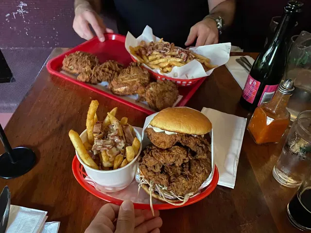 Sonnys Fried Chicken & Burgers