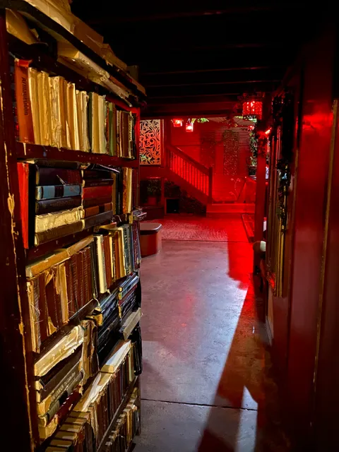 Sooki Lounge