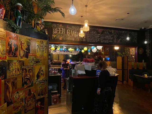 Sooki Lounge