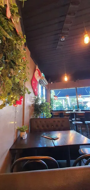 Spinner's Souvlaki Bar And Grill