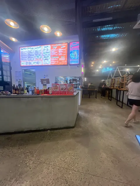 St. Burgs Caroline Springs