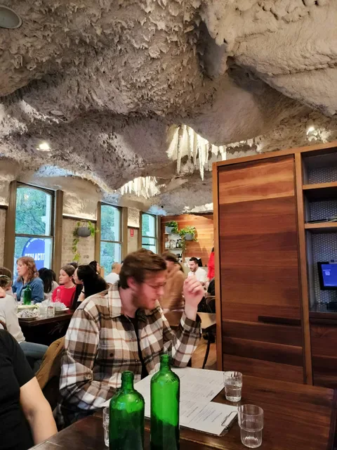 Stalactites Restaurant