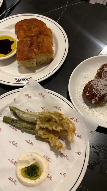 Stella Restaurant and Bar