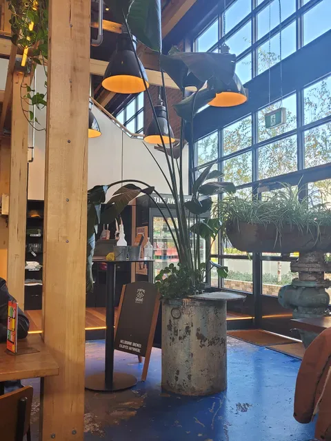 Stomping Ground Brewery & Beer Hall - Morris Moor