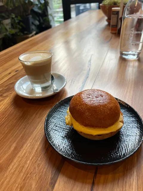 STREAT Cromwell Cafe