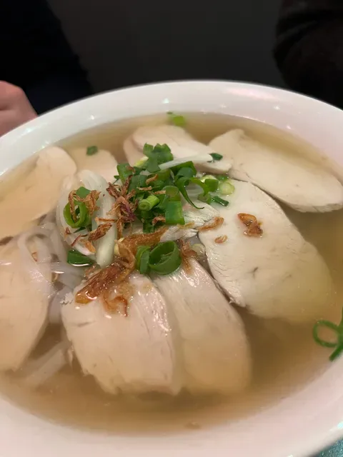 STR'EAT PHO