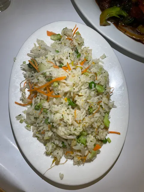 Sun & Mei Chinese and Thai Restaurant