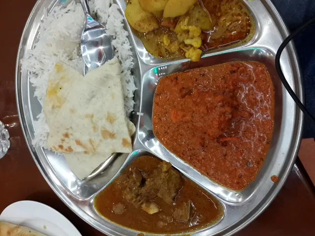 Swanston Halal Food Centre