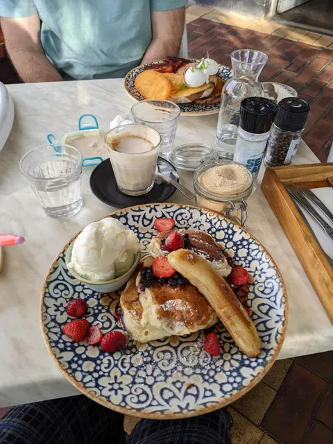 Sweet Lulus Cafe