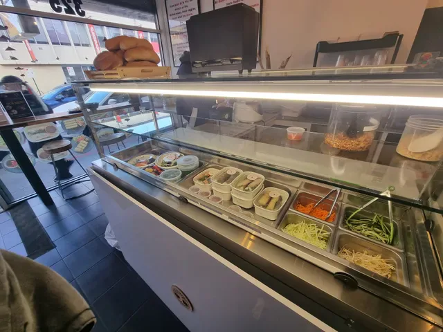 T&L - Bakery & Café