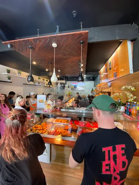 T&L - Bakery & Café