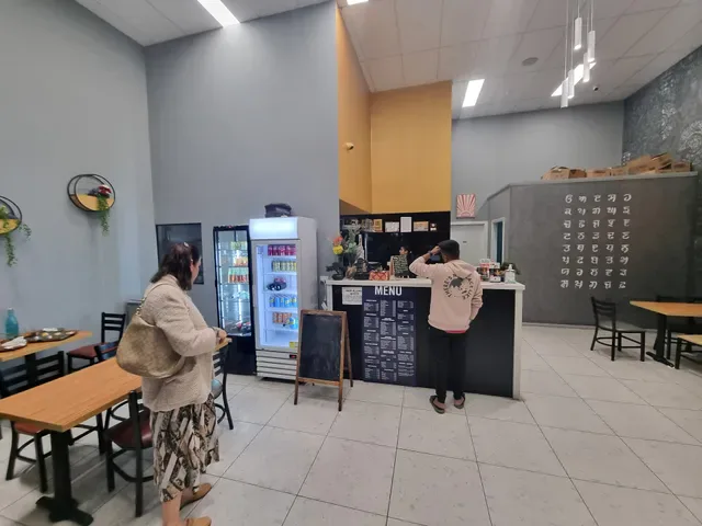 T&T CAFE AND RESTAURANT