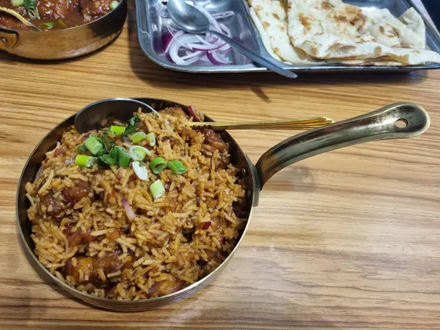 T&T CAFE AND RESTAURANT