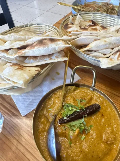 T&T CAFE AND RESTAURANT