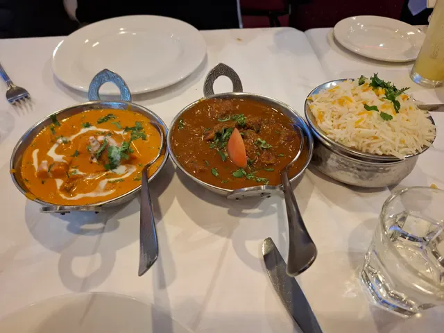 Tandoori Den
