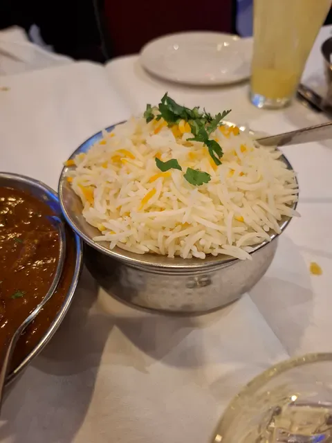 Tandoori Den