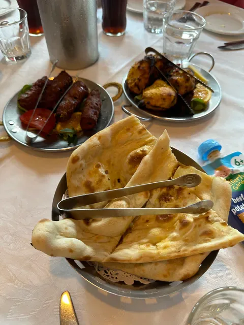 Tandoori Den