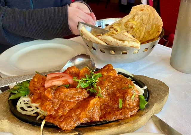 Tandoori Den