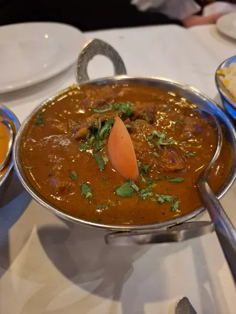 Tandoori Den