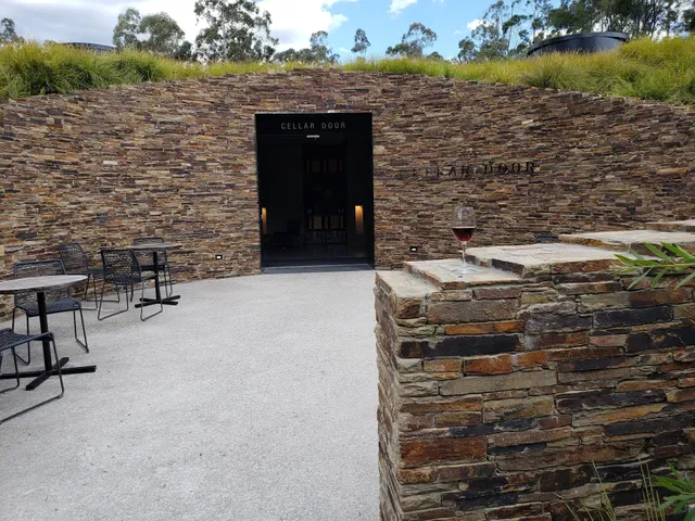 TarraWarra Yarra Valley Winery, Restaurant & Cellar Door