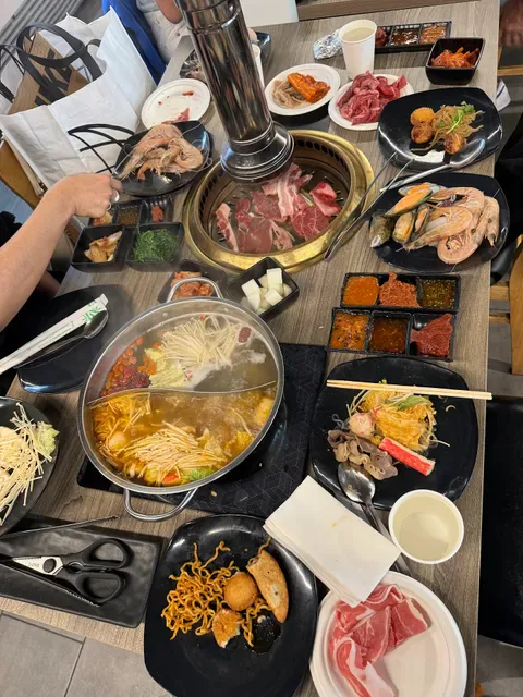TEN BBQ & HOTPOT